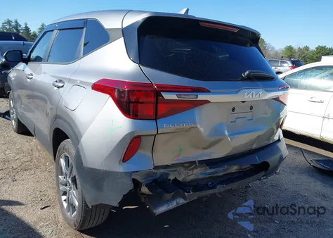 2023 Kia Seltos Lx z USA, uszkodzony, nr VIN KNDEPCAA2P7432665